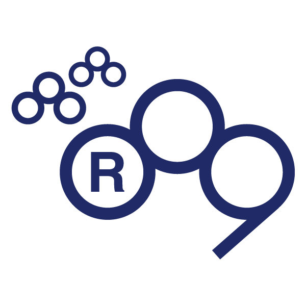 R09（アールナイン）