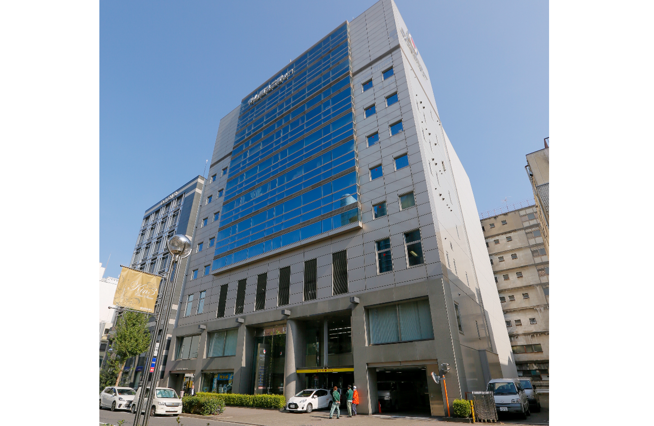 3つの事業で自動車社会を支える東証・名証上場企業。