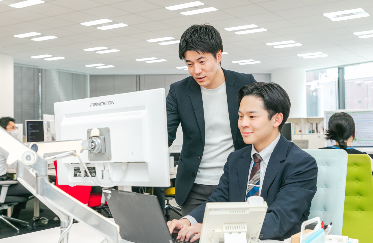 部署の垣根は一切なし。様々な職種の社員が活躍する職場