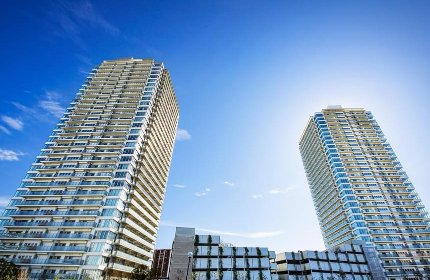 重ねる時を、こころ豊かに。住む人が心地よい分譲住宅を提供する。