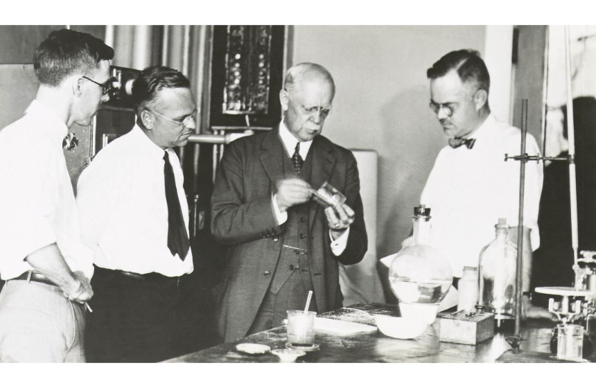 世界初の経営戦略コンサルティングファーム