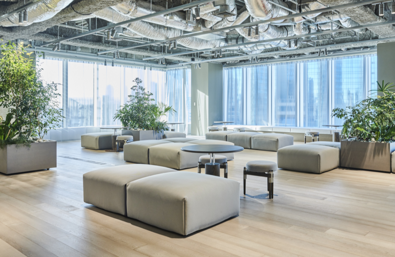 人を消費者として捉えずに、多様化した社会で主体性を持って生きる「生活者」として全方位的に捉え、深く洞察することから新しい価値を創造します。