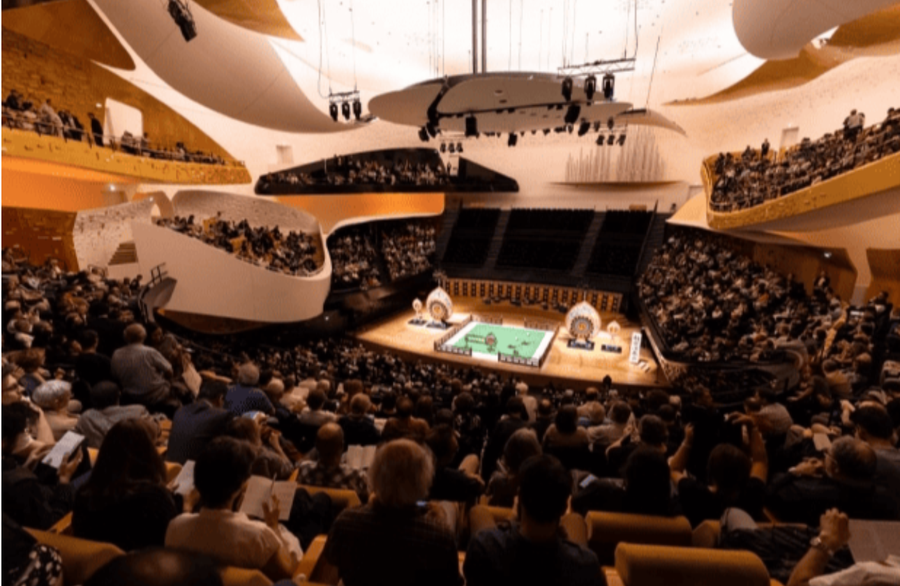 「文化」「言語」「対話」の3つの分野で国際文化交流事業を実施しています。