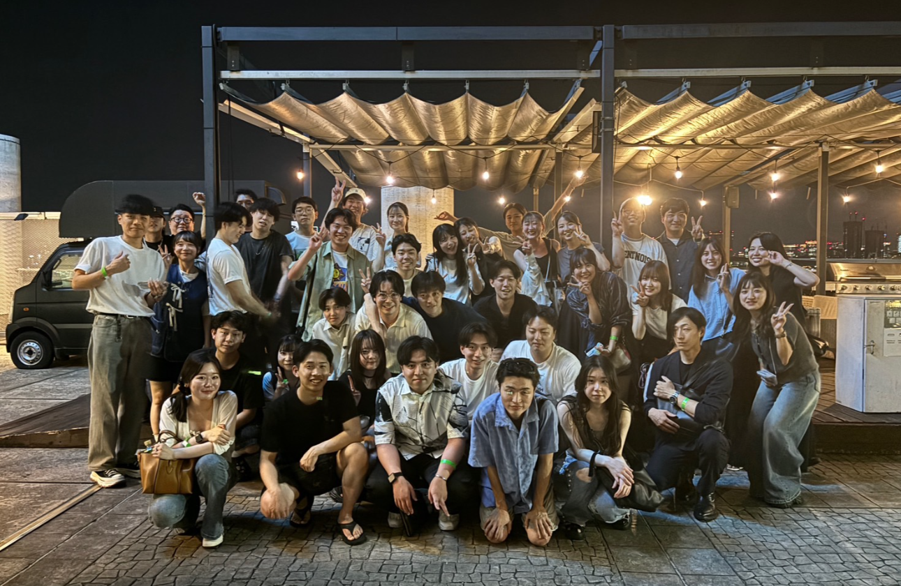 平均年齢20代／助け合う文化を大切に