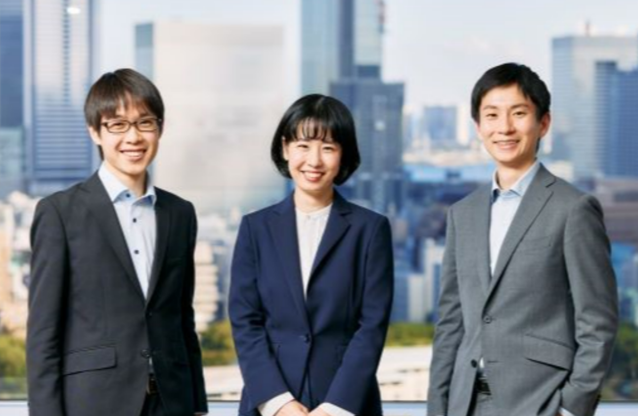 Humanismに立脚し、RomanticismとRealismの両立を目指す