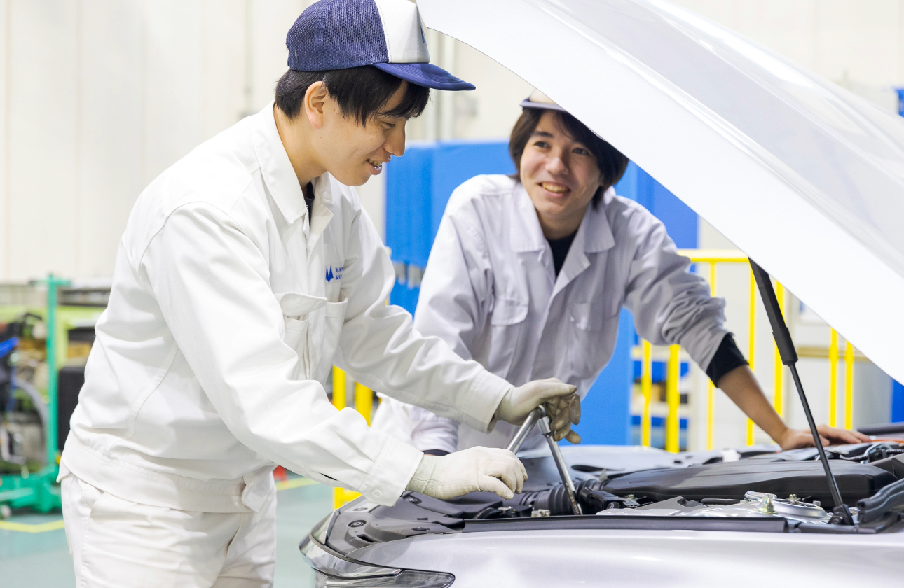 70年以上培った技術力で自動車の機能性・快適性・安全性を追求