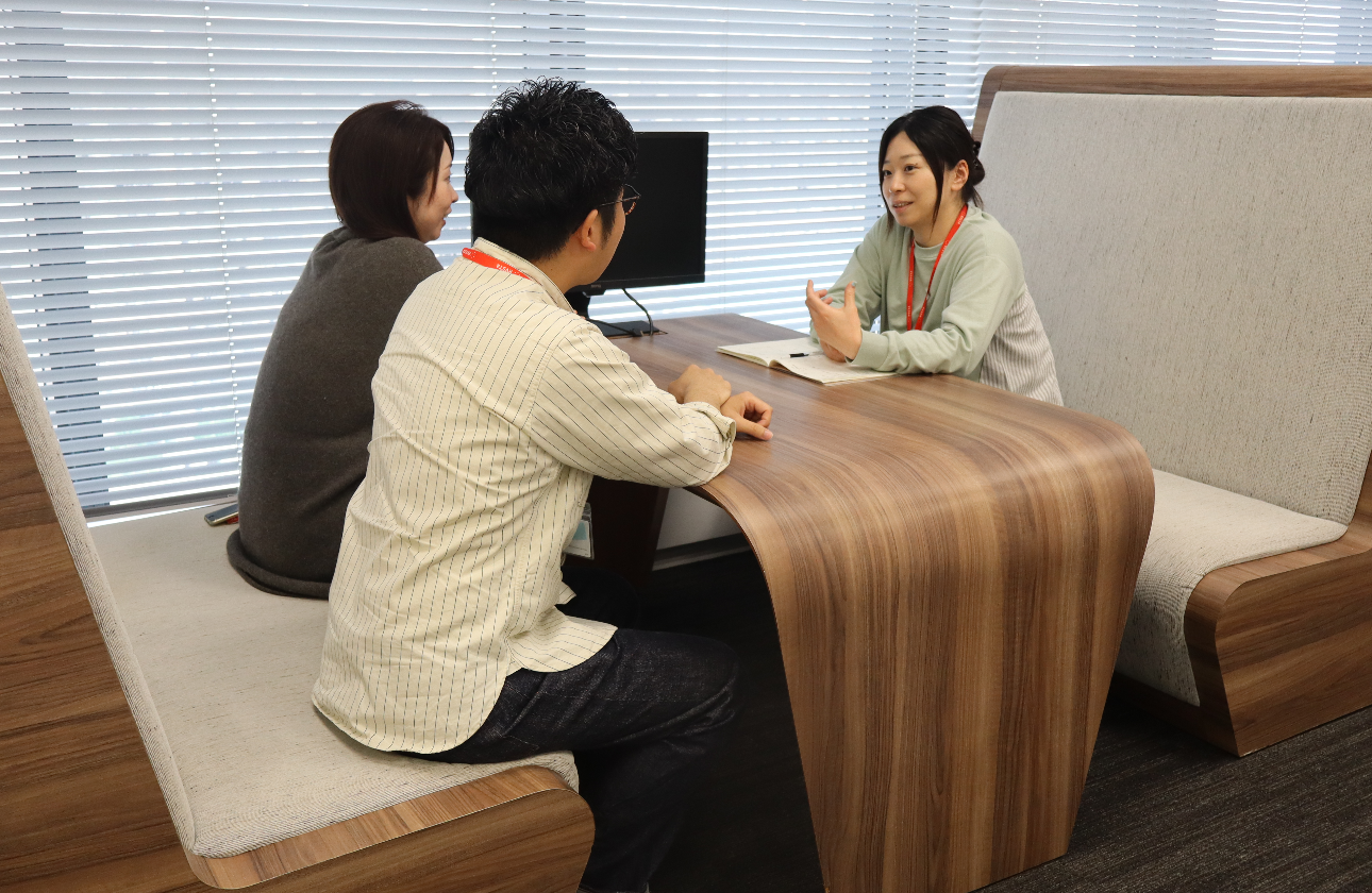 職種や年次にとらわれないチームワーク