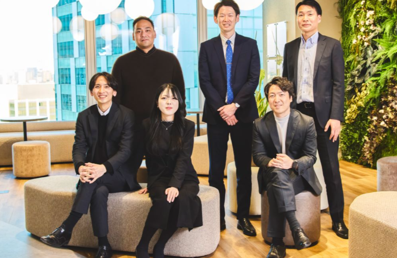 入社後６か月間、教育部のもとで研修を受ける手厚い教育体制