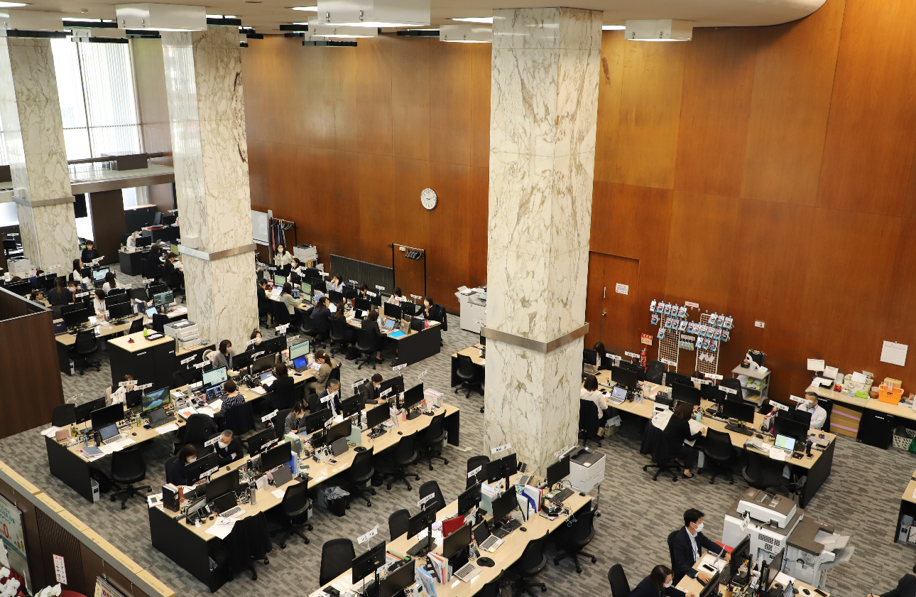 「全員が育成担当」という意識のもと、人を育てます