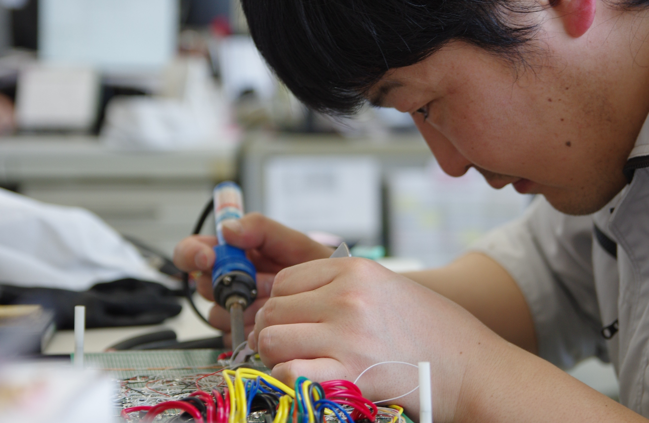 世界に対する規模の大きい仕事をしております!