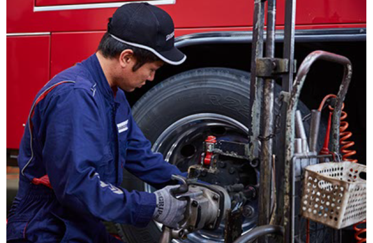 優れた技術によるメンテナンスサービスを通じてお客様の安全安心を守るとともに、様々な課題を解決するためのソリューションを提案しています。