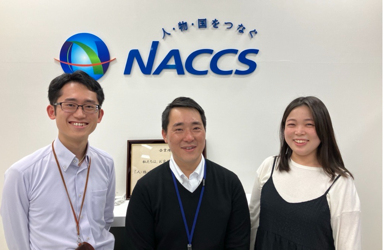 よりよい仕事を行うため、日々チーム内では活発に会話が交わされています。若手社員からは、先輩へ質問がしやすい雰囲気があると評判です！