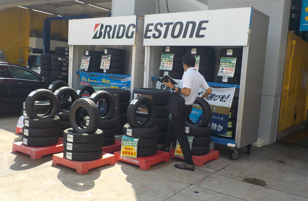 現場に足を運び「真実」を自らの目で確かめます。現状を是とせず、本来「あるべき姿」と照らし合わせ、最善へと向かうための意思決定を行います。