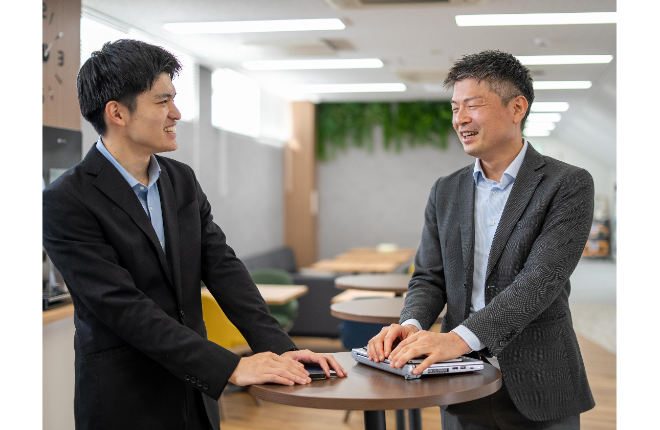 社内行事や部活動などを通じた交流も盛んで、年齢・部署・役職の垣根を越えた自由闊達なコミュニケーションが根付いています。