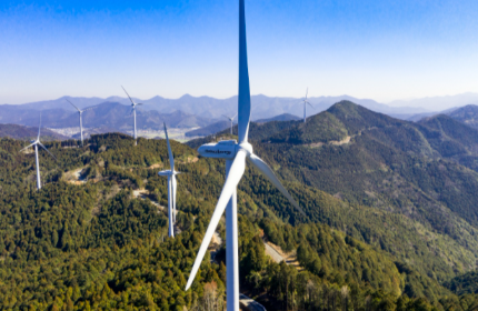 多様な金融と新たな事業ソリューションの提供を通じて豊かな未来を共創する