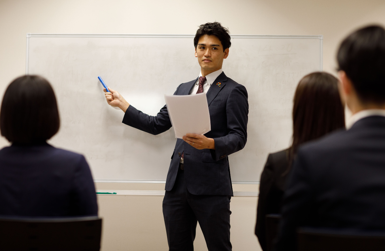 研修制度｜「目標とするキャリア」に合わせて学び続けられる