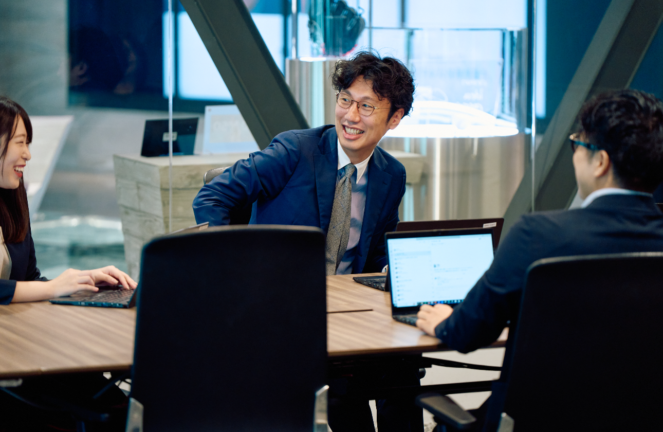 仲間とともに高め合い、高い目標にチャレンジする社風