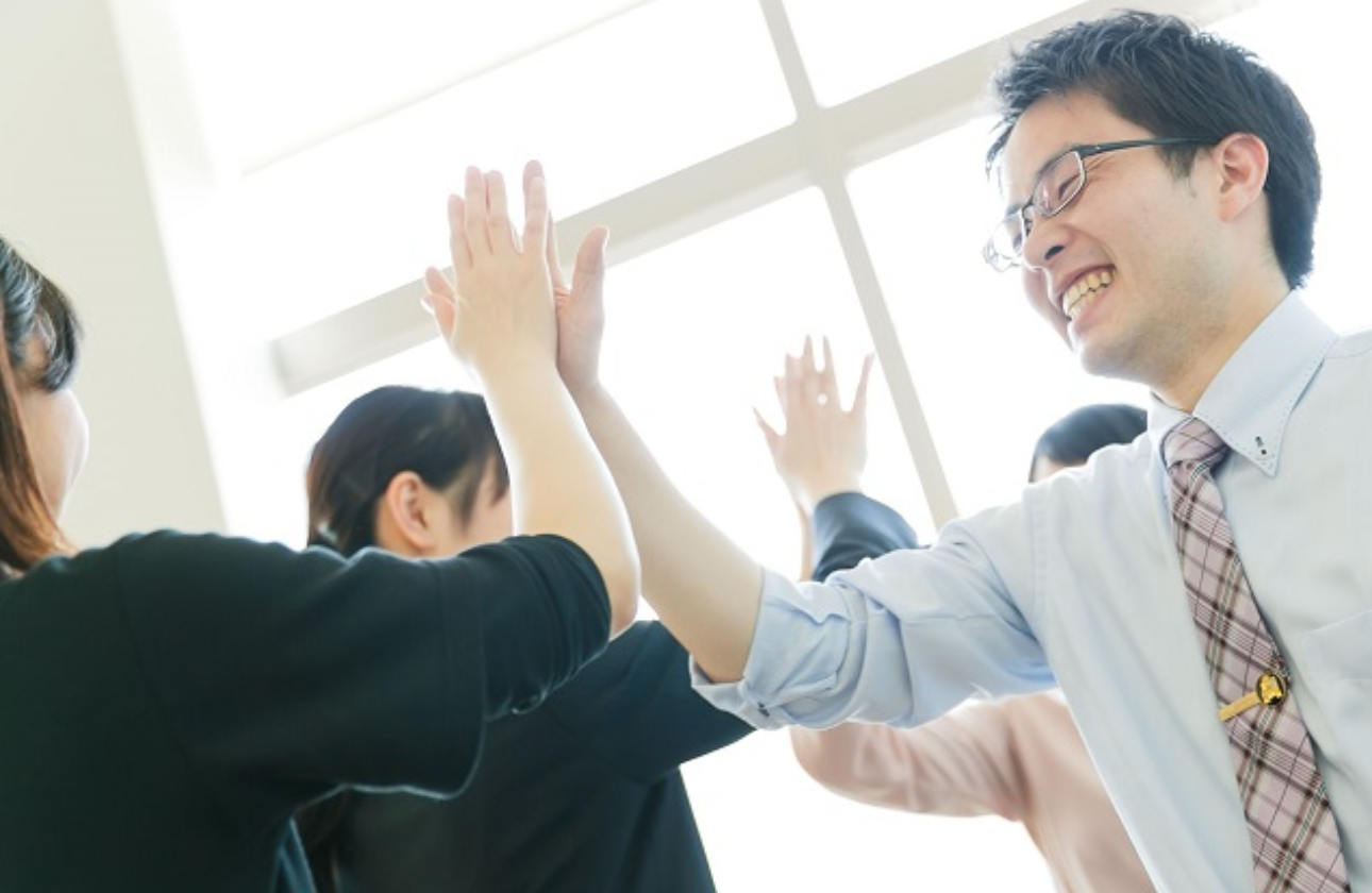 常識を打ち破る独創的な教育で、社会に新たな価値を創造する!