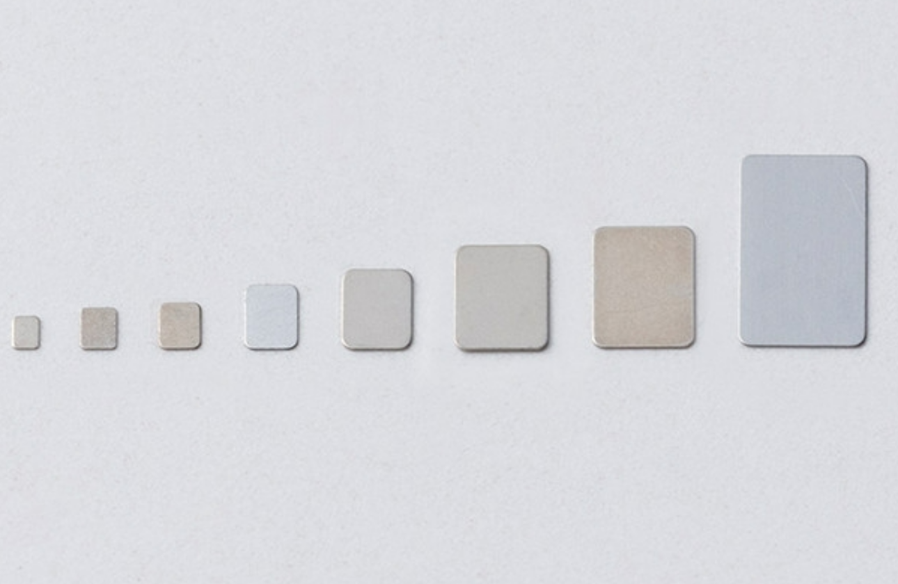 エレクトロニクス事業〈段付きLID・Flat LID〉