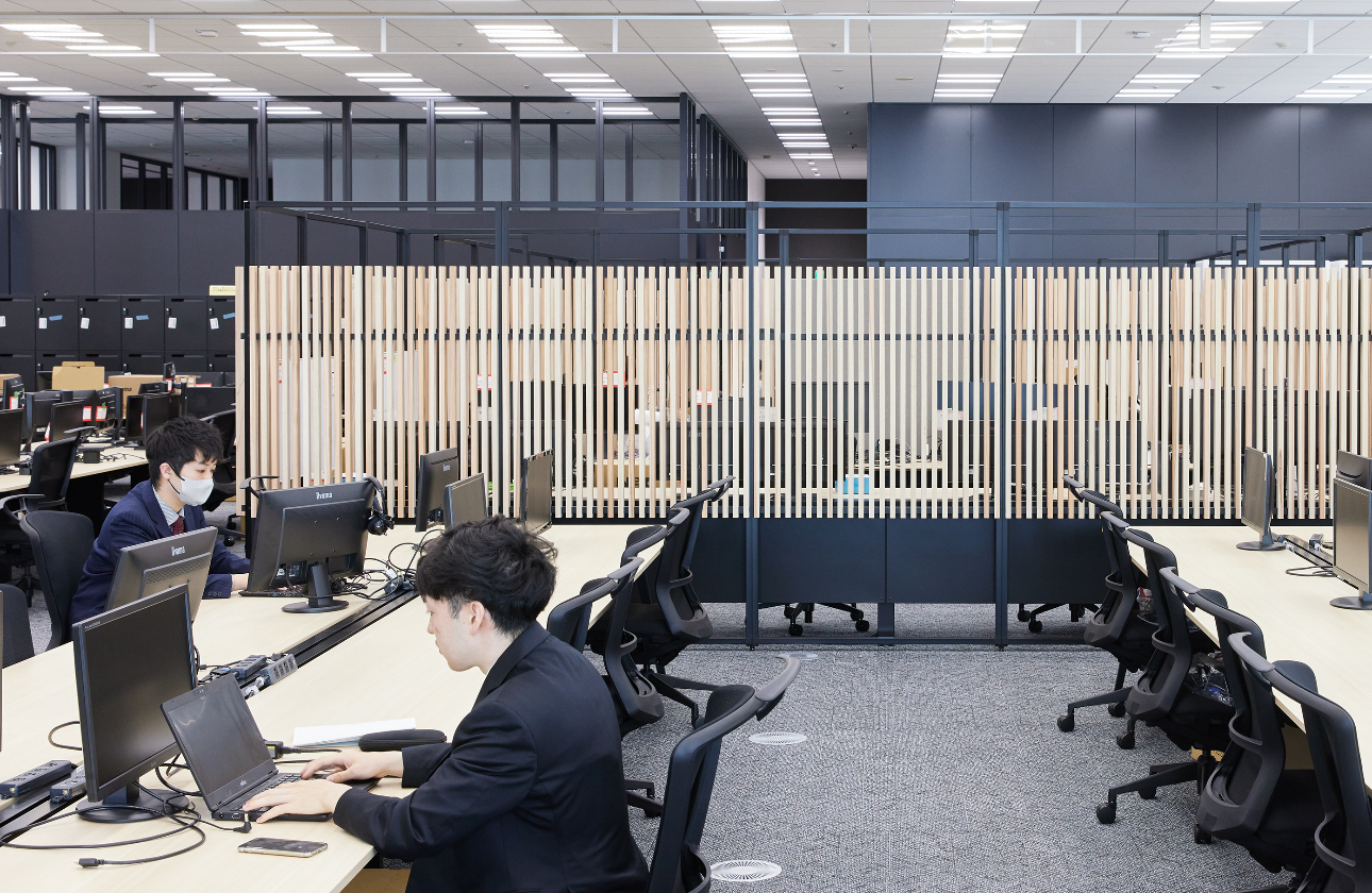 全国21拠点 / 客先常駐無し