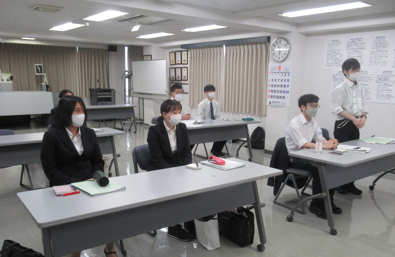 共に成長するための「共育」システムを確立