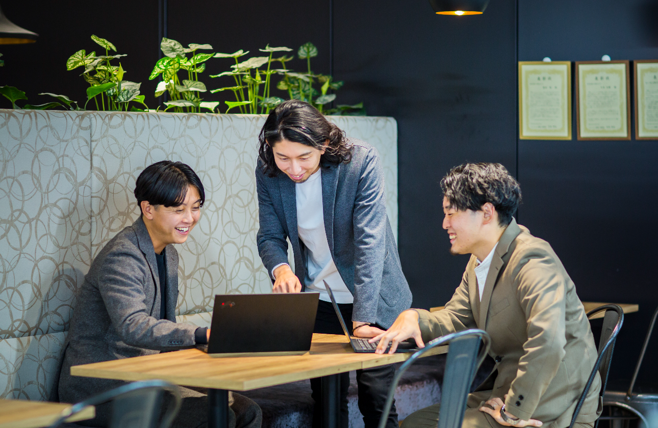 従業員同士のコミュニケーションが活発な当社ではありますが、他部署の従業員との交流を更に促進するための取り組みを数多く推進しています。
