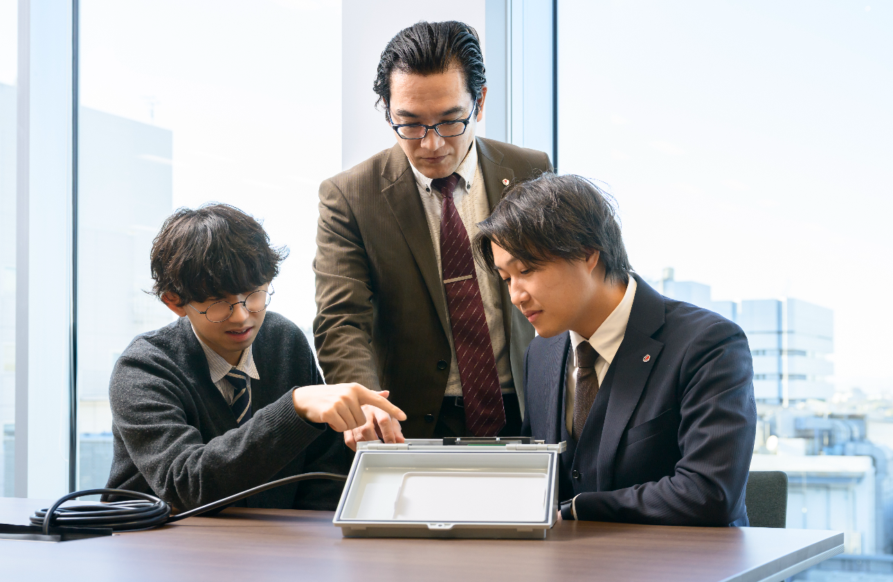 警察・官公庁から信頼される唯一無二の技術力と機動力