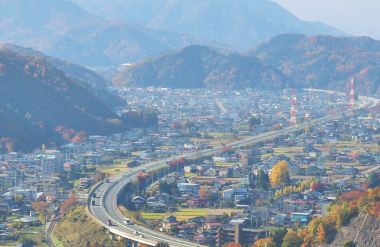 三方の幸せを追求し、地域で一番愛される店へ