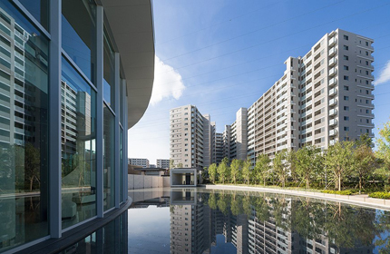 【住まいに感動をつくる】 お客様第一に考え、行動する